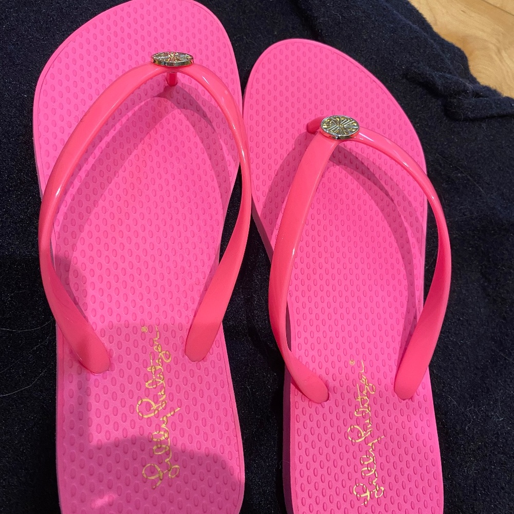 Brand NEW Lilly Pulizer - flip flops